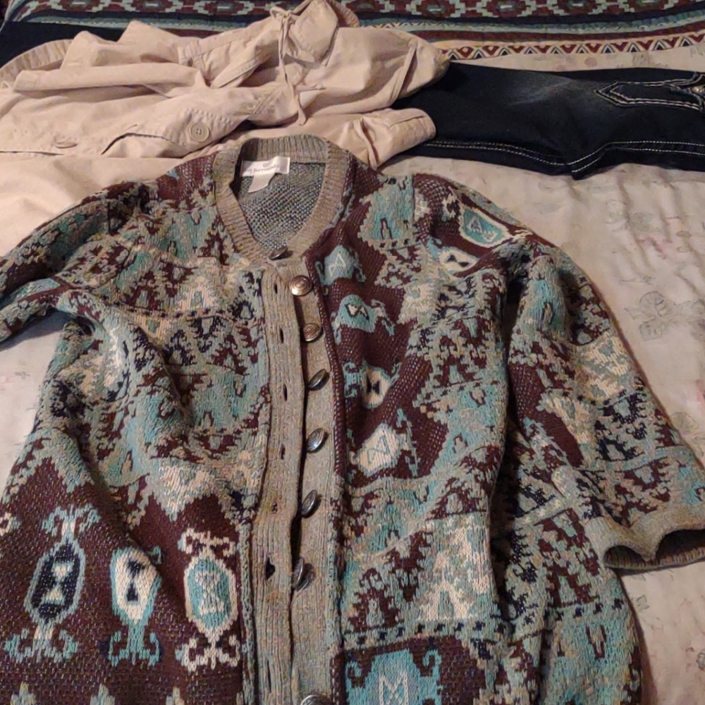 Sweater/ coat